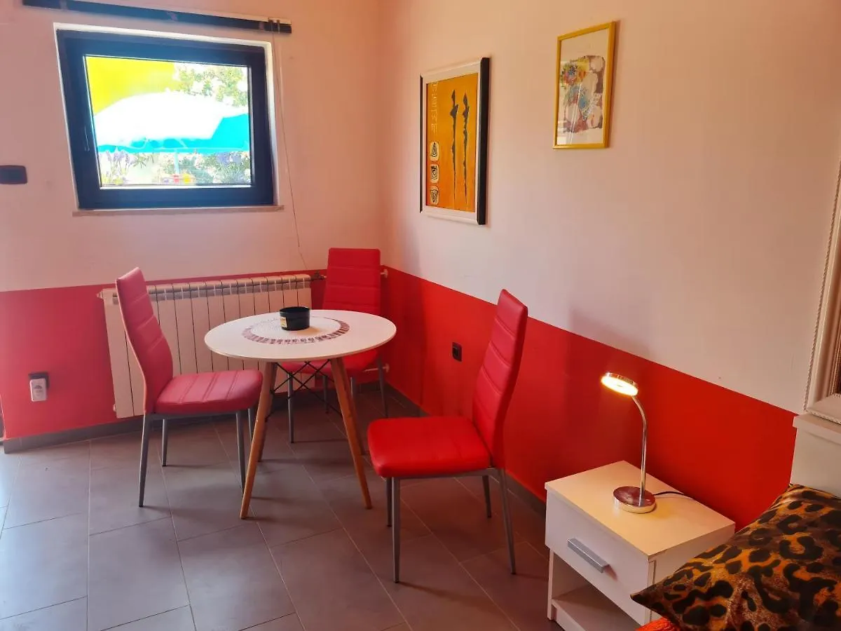 Apartments Gianna Pula
