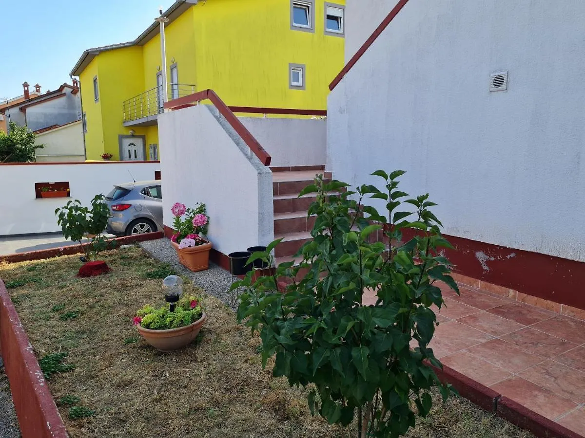 Apartments Gianna Pula