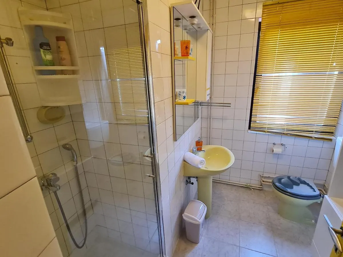 Apartments Gianna PUY